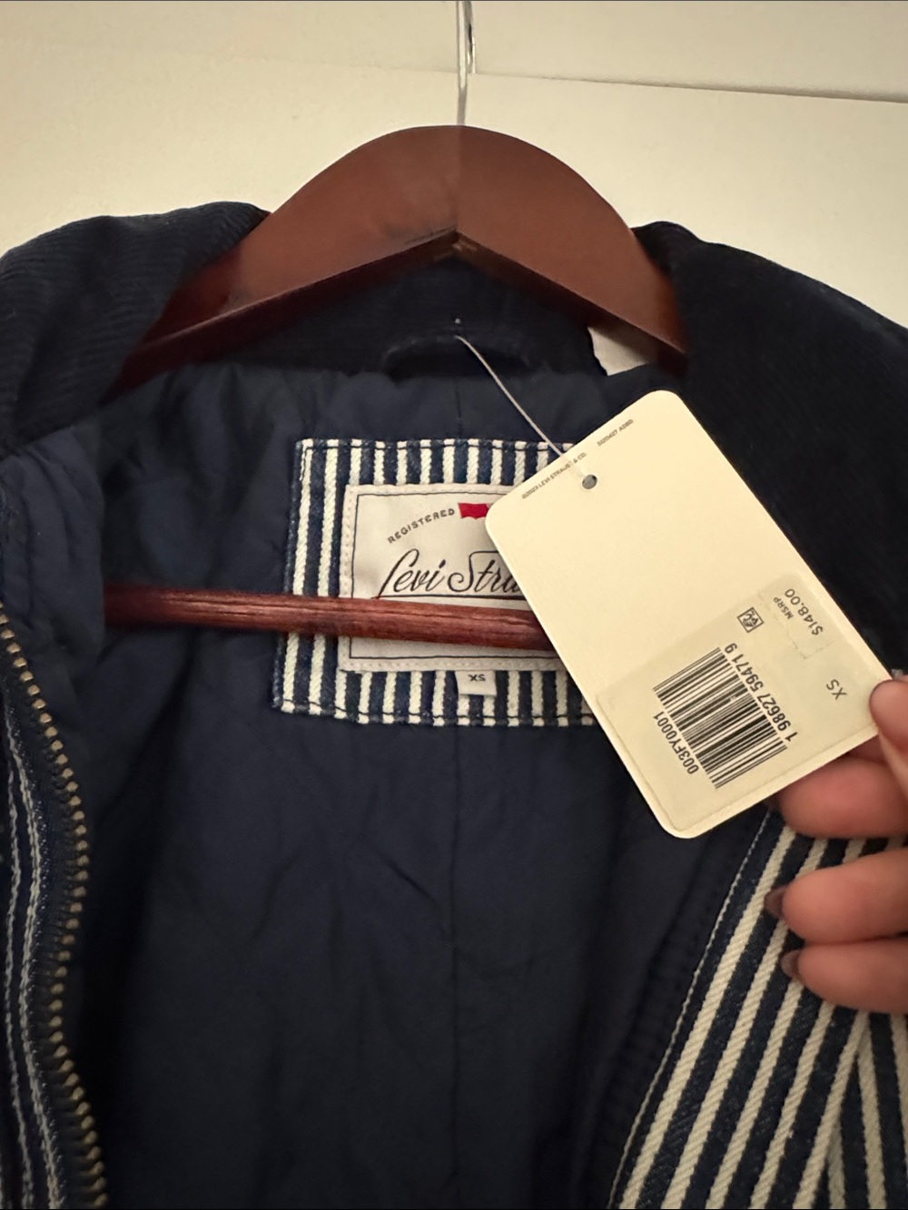 Levi's Bree Barn Jacket (New with tags) - Picture 6 of 7